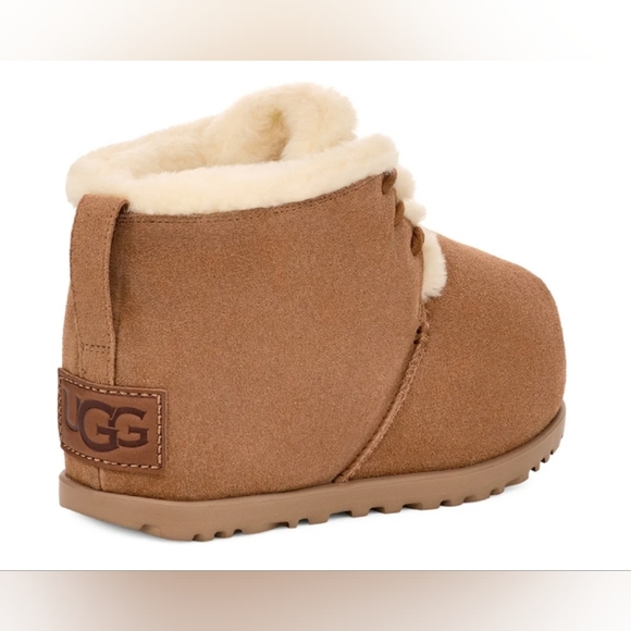 UGG Wmn's Pumped Lace Up 'Chestnut' Ankle Boots Size 8 NWT MSRP $175 - Picture 2 of 10